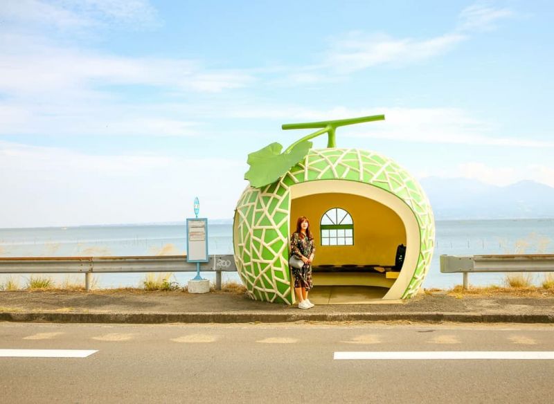 trạm chờ xe buýt